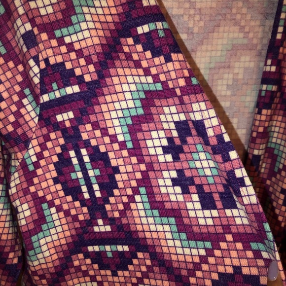 LuLaRoe Sarah - Picture 3 of 4